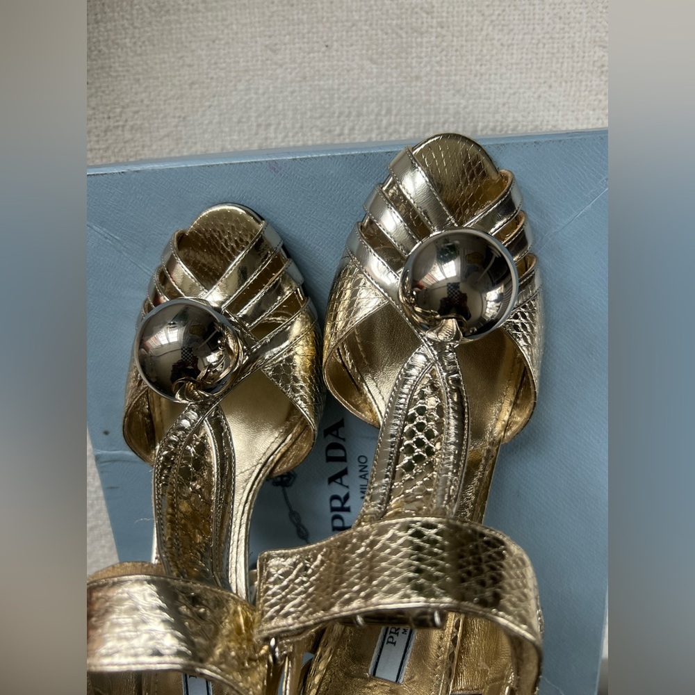 PRADA Gold peeptoe pump sandals size 40/US 10, iconic, worn once - Picture 9 of 12